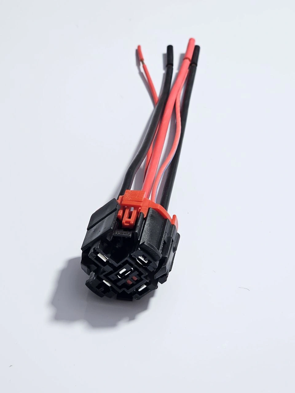 سوکت رله فن پژو 405 سیم شماره 4